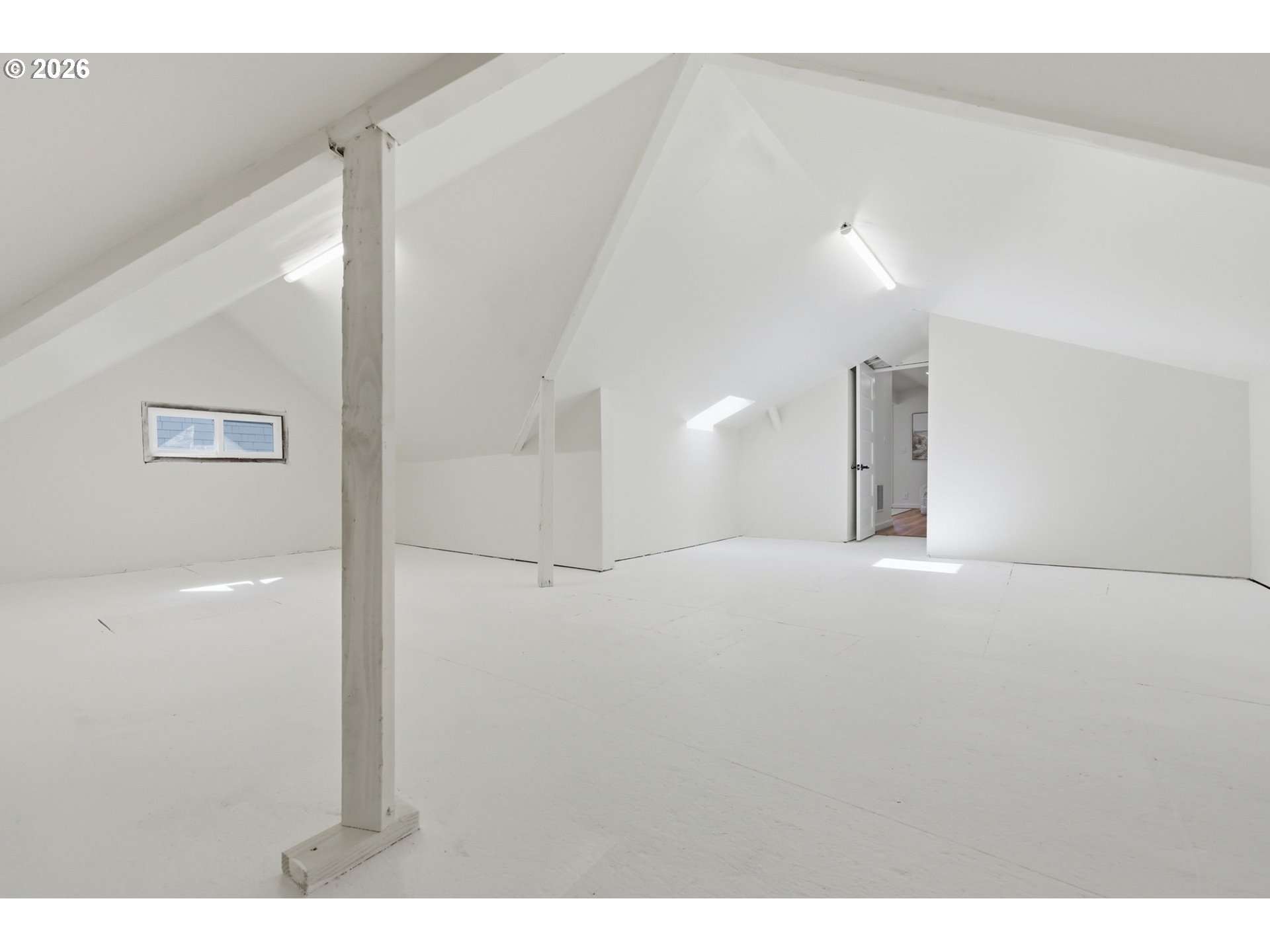 2425 Northeast 40th Avenue Portland, OR 97212 - Photo 35 of 43 Storage