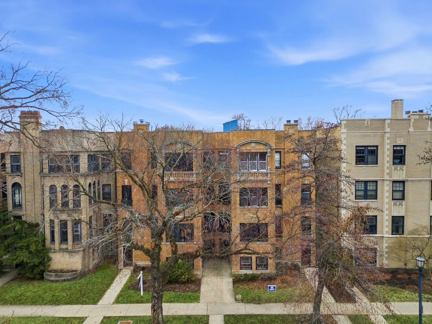 540 Sheridan Road, Unit 3 Evanston, IL 60202 - Photo 2 of 25