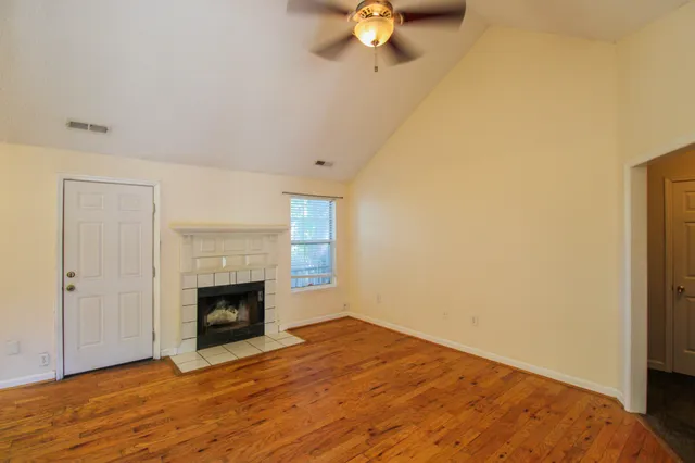 $3,400 | 1522 Theresa Drive, Charleston, SC 29412