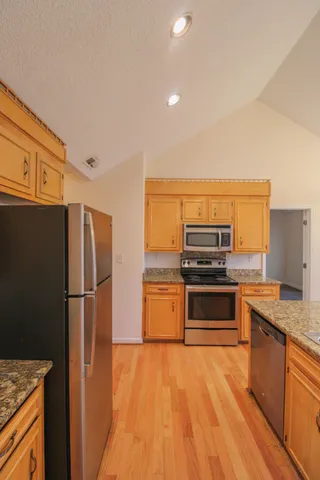 $3,400 | 1522 Theresa Drive, Charleston, SC 29412