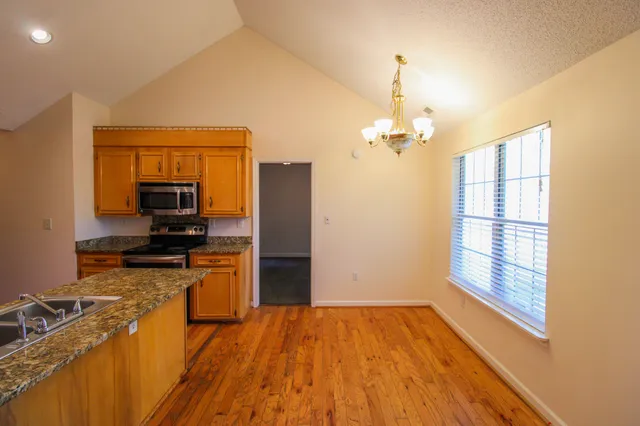 $3,400 | 1522 Theresa Drive, Charleston, SC 29412