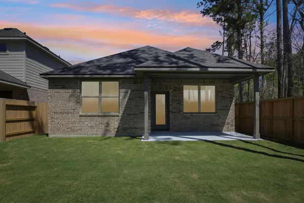 $384,990 | 16542 Cub Creek, Conroe, TX 77302
