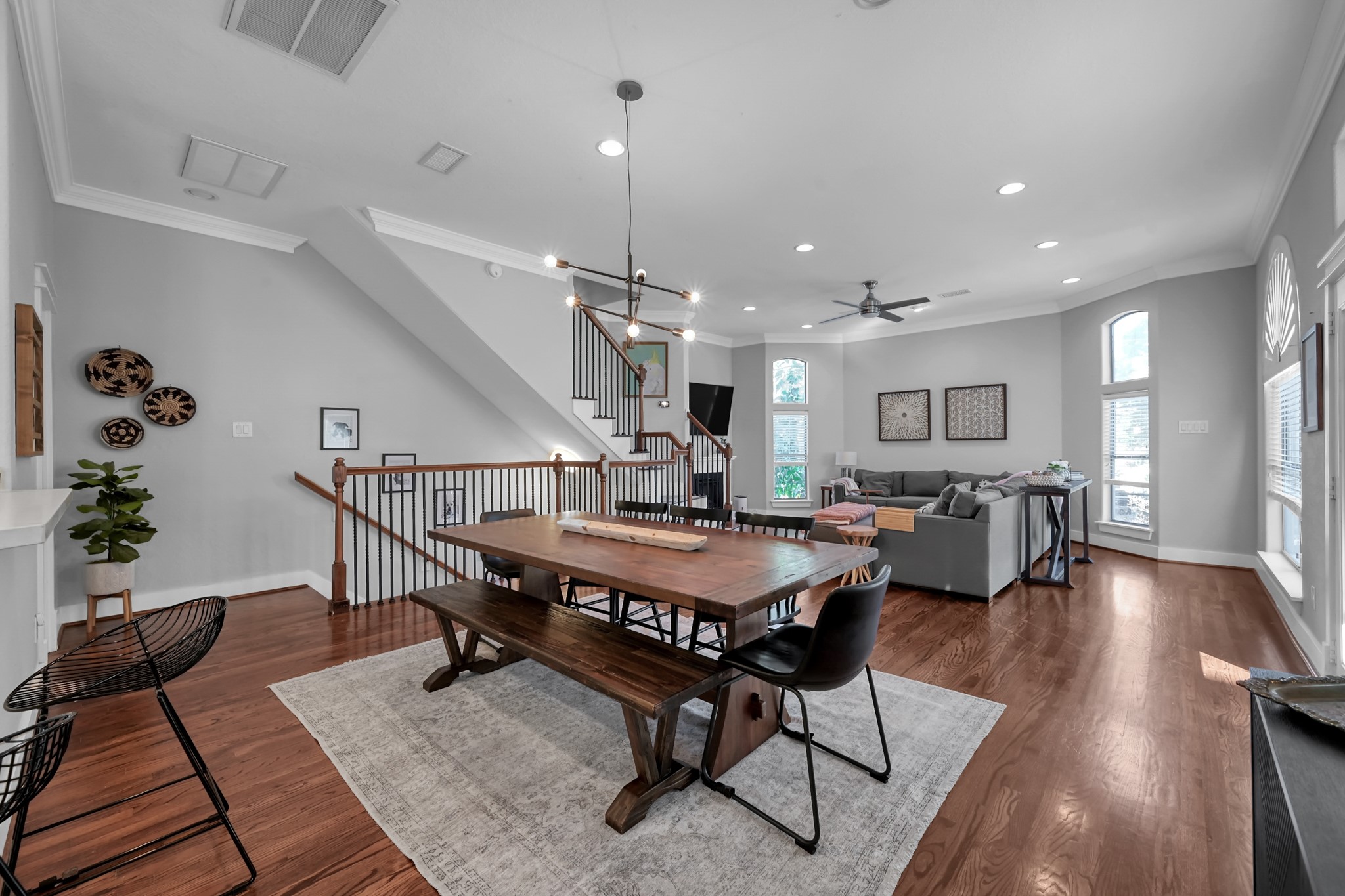 1328 West 23rd Street, Unit A Houston, TX 77008 - Photo 6 of 28 a view of a dining room with furniture