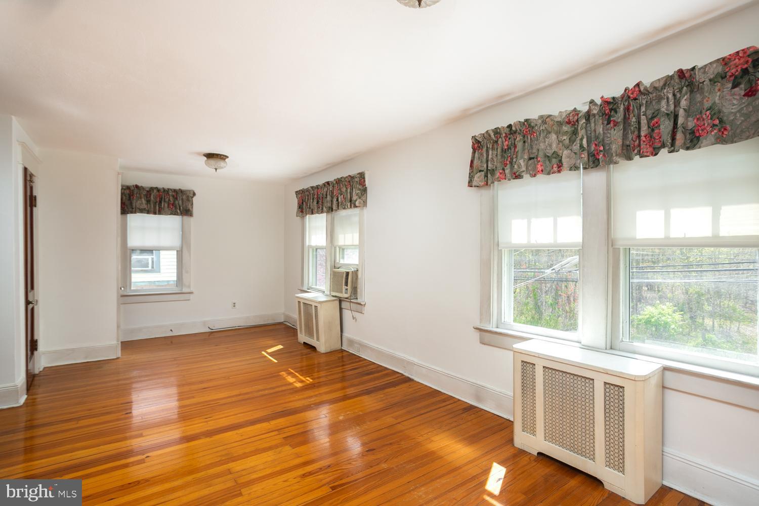804 Klockner Road Trenton, NJ 08619 - Photo 17 of 26