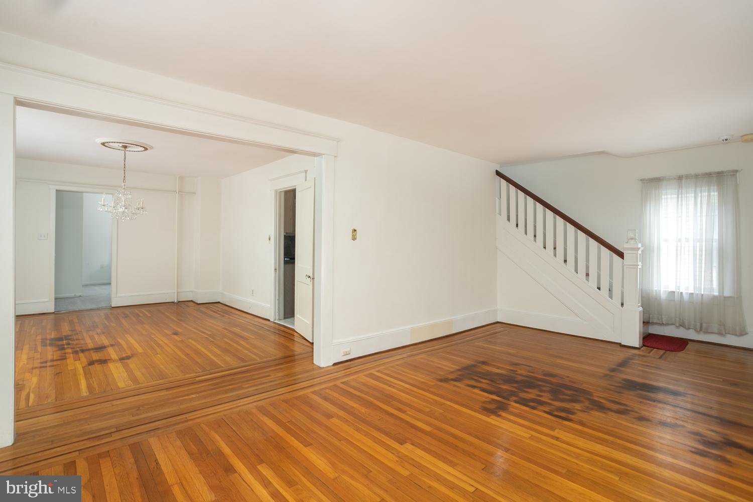 804 Klockner Road Trenton, NJ 08619 - Photo 6 of 26