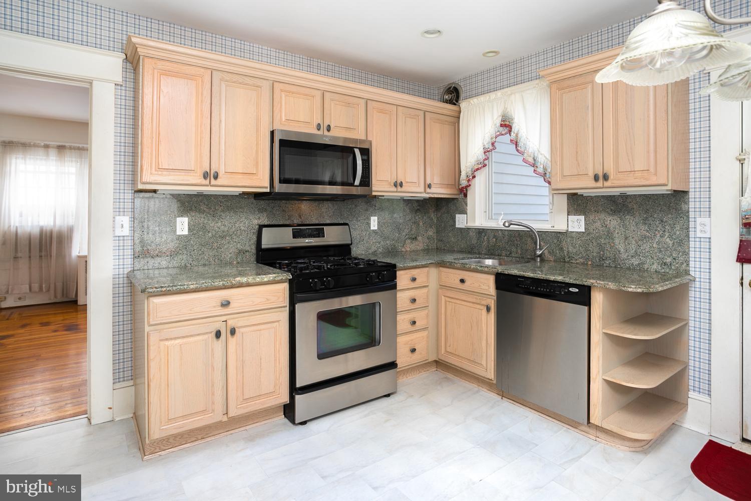 804 Klockner Road Trenton, NJ 08619 - Photo 10 of 26