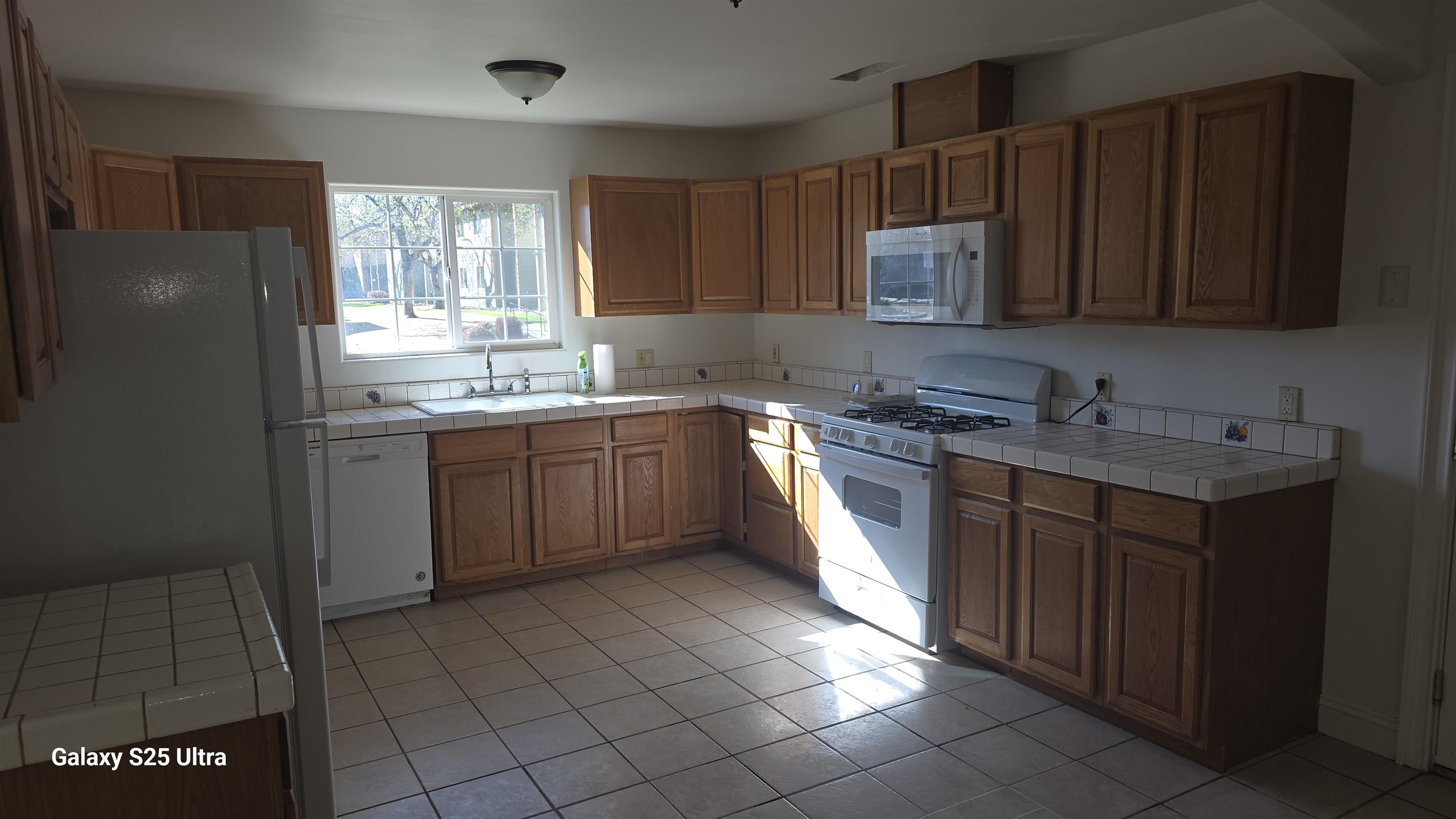 1001 Toomes Avenue Corning, CA 96021 - Photo 2 of 5
