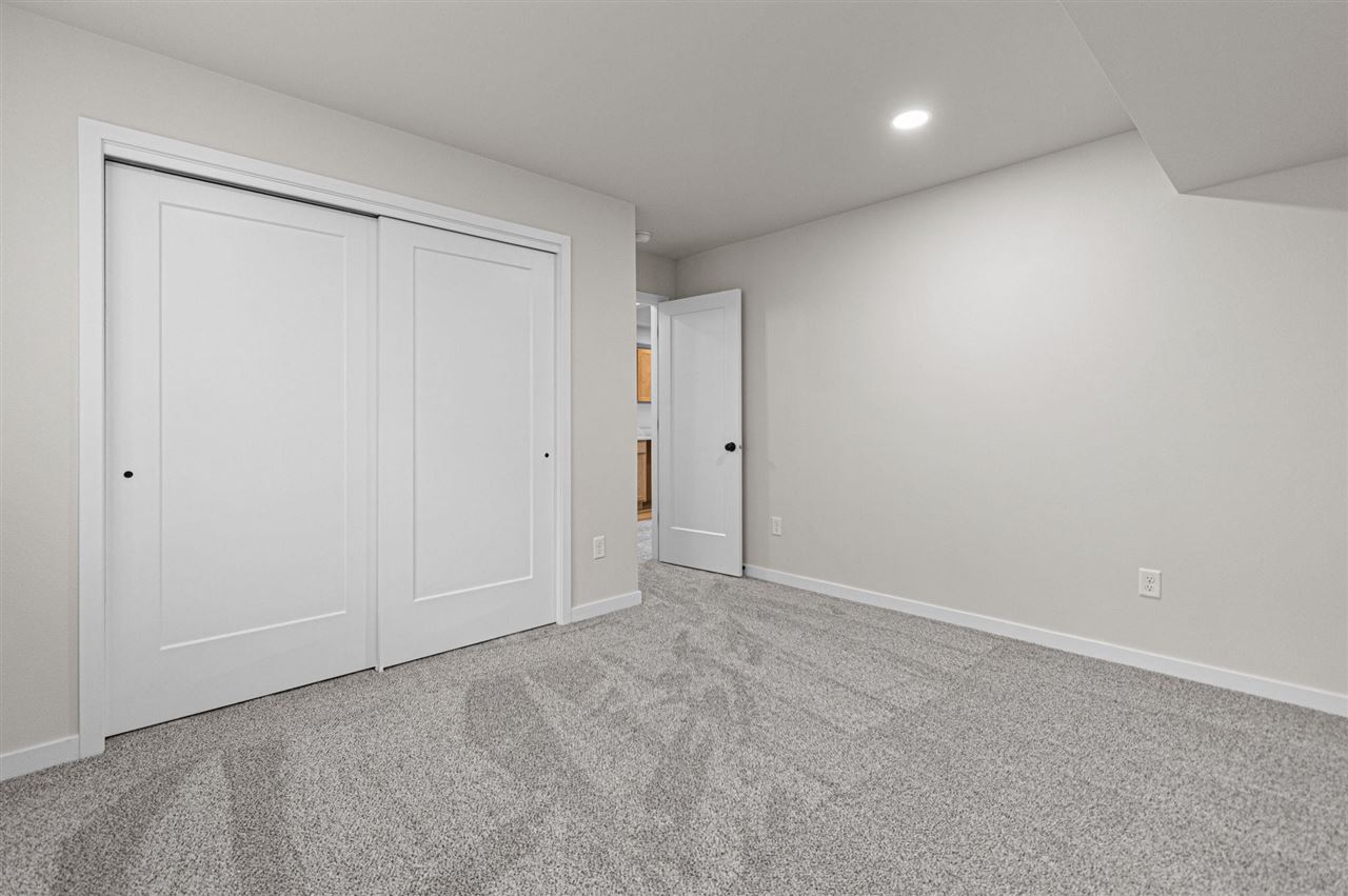 3072 Ridgeview Circle Coralville, IA 52241 - Photo 32 of 39 Gallery Image 32