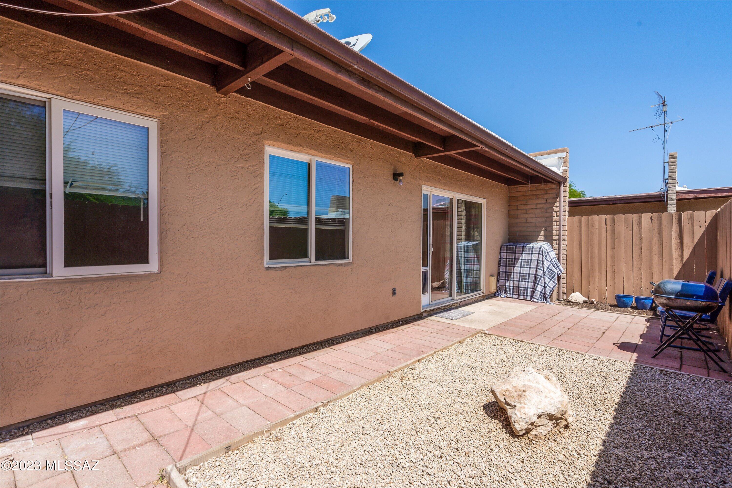 980 South Pantano Road Tucson, AZ 85710 - Photo 28 of 31
