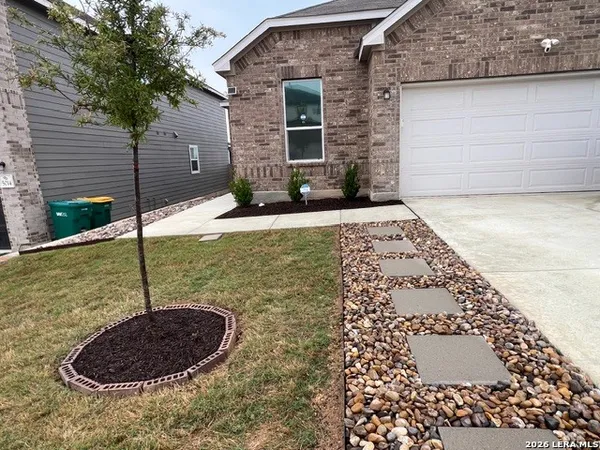 $2,100 | 5010 Dalton Bend, Converse, TX 78109