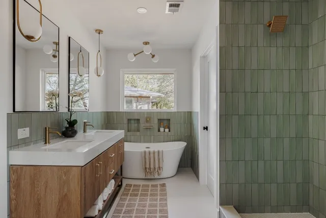 $640,000 | 11403 Circle Bend Drive, Austin, TX 78758