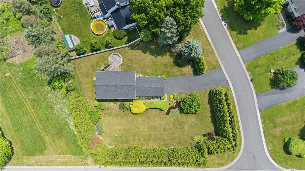 2 Hunters Pointe Pittsford, NY 14534 - Photo 32 of 33