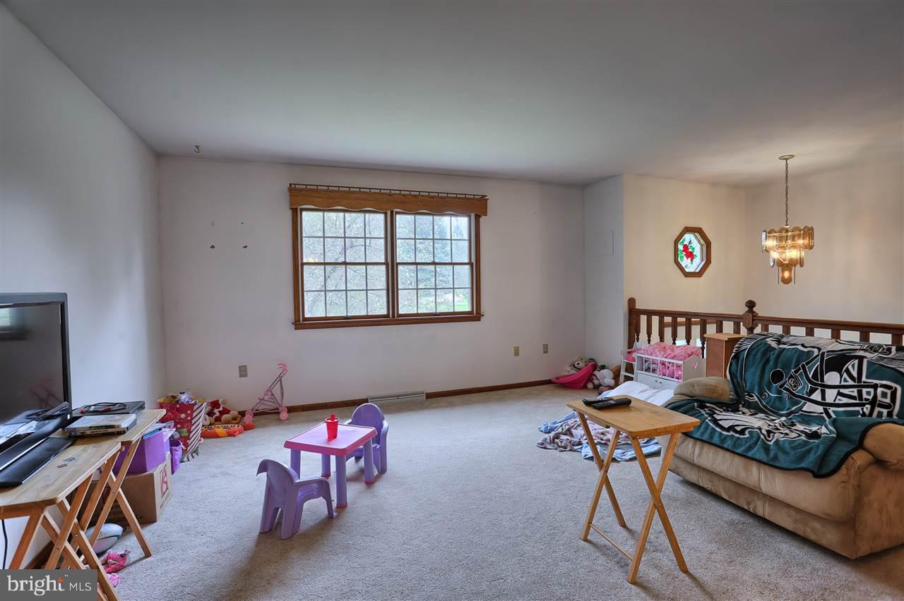 220 Springfield Road Newville, PA 17241 - Photo 2 of 21 Gallery Image 2