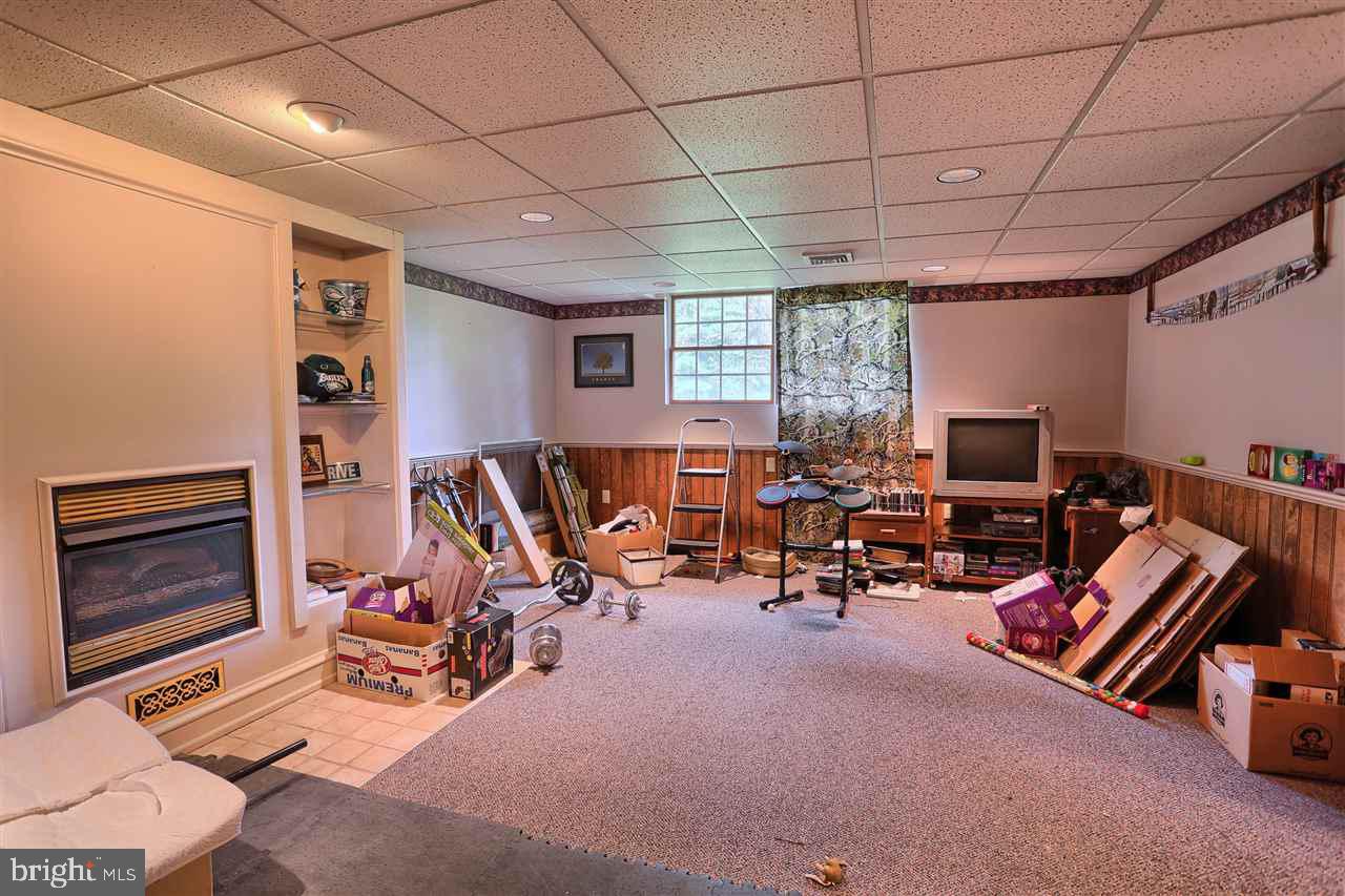 220 Springfield Road Newville, PA 17241 - Photo 12 of 21 Gallery Image 12