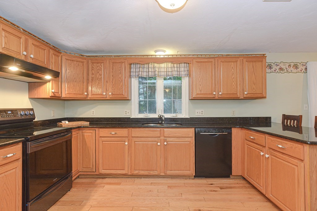 12 Innkeeper Road Franklin, MA 02038 - Photo 13 of 42 Gallery Image 13