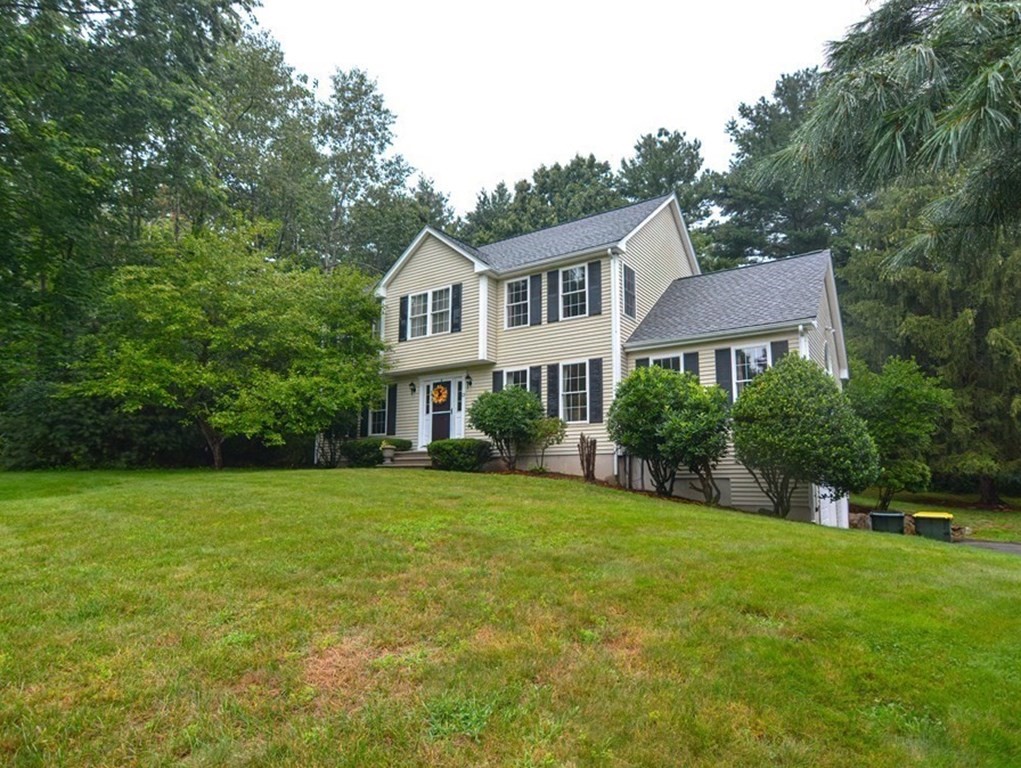 12 Innkeeper Road Franklin, MA 02038 - Photo 2 of 42 Gallery Image 2