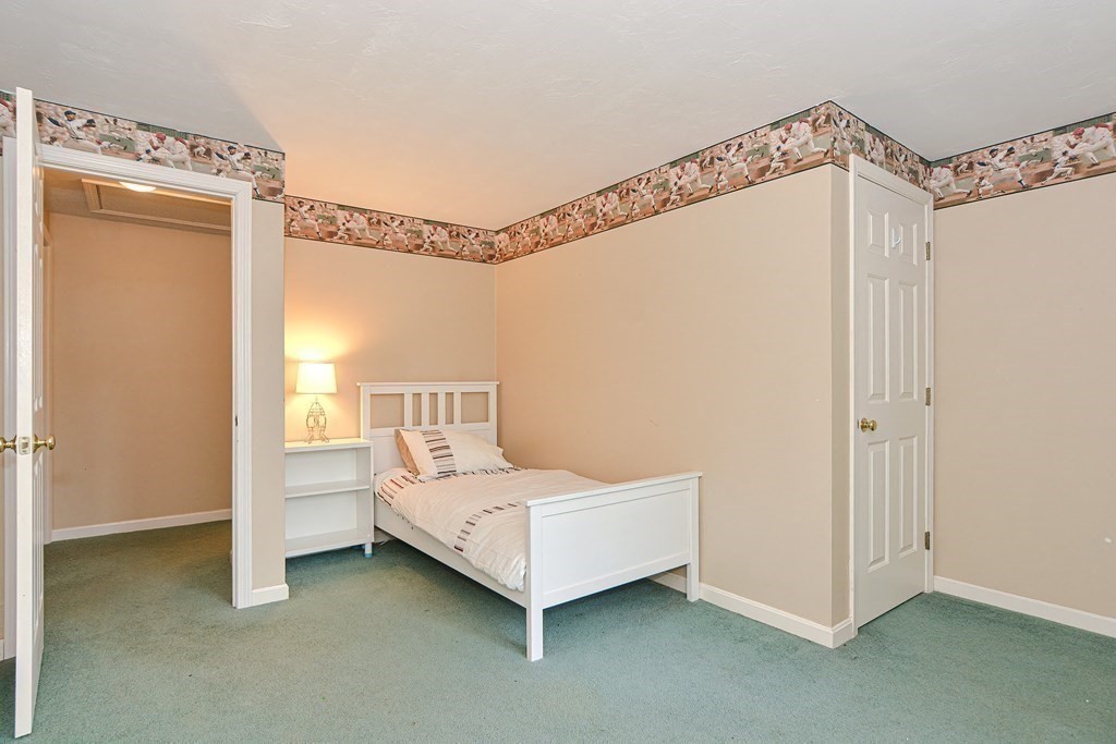 12 Innkeeper Road Franklin, MA 02038 - Photo 31 of 42 Gallery Image 31