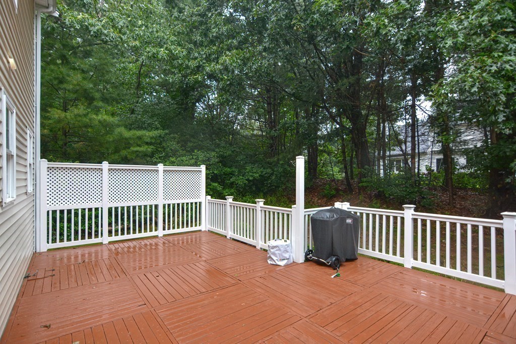 12 Innkeeper Road Franklin, MA 02038 - Photo 6 of 42 Gallery Image 6