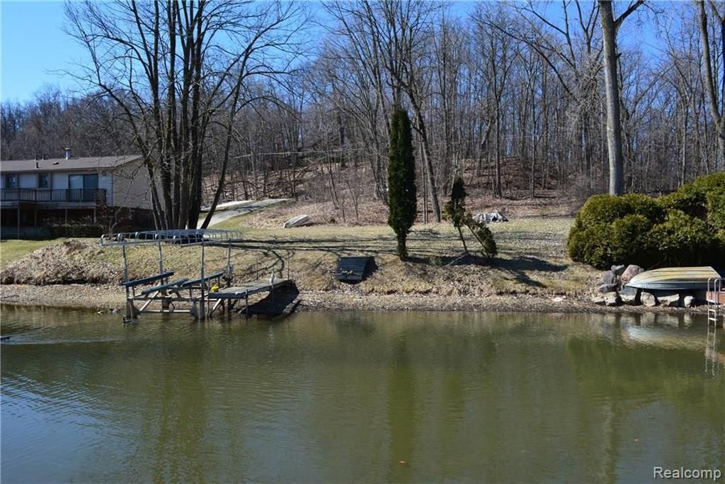 0 Ledgewood Fenton, MI 48430 - Photo 1 of 8