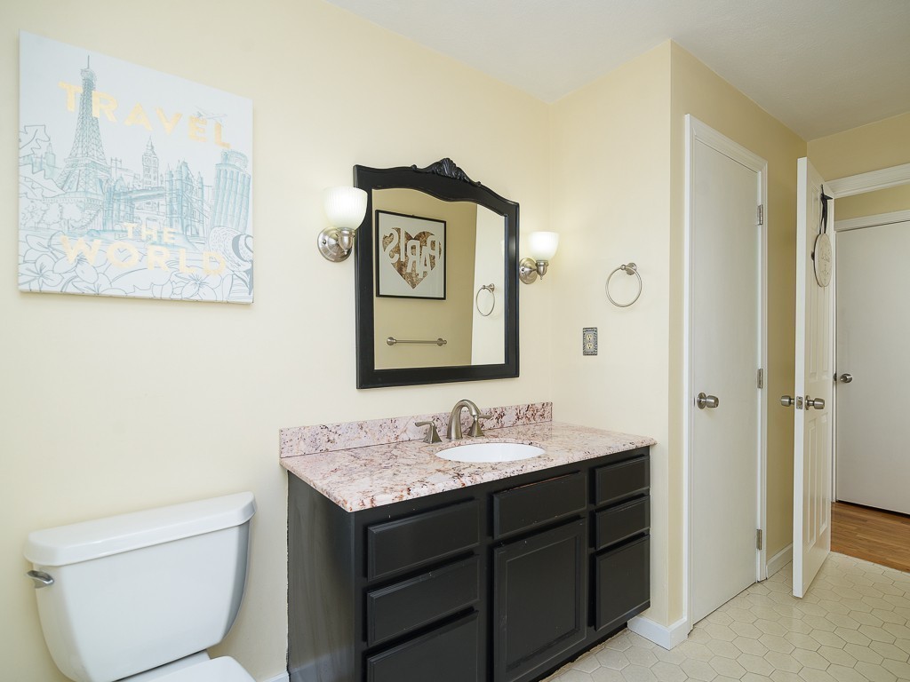 28 Ruthen Circle Shrewsbury, MA 01545 - Photo 11 of 29 Gallery Image 11