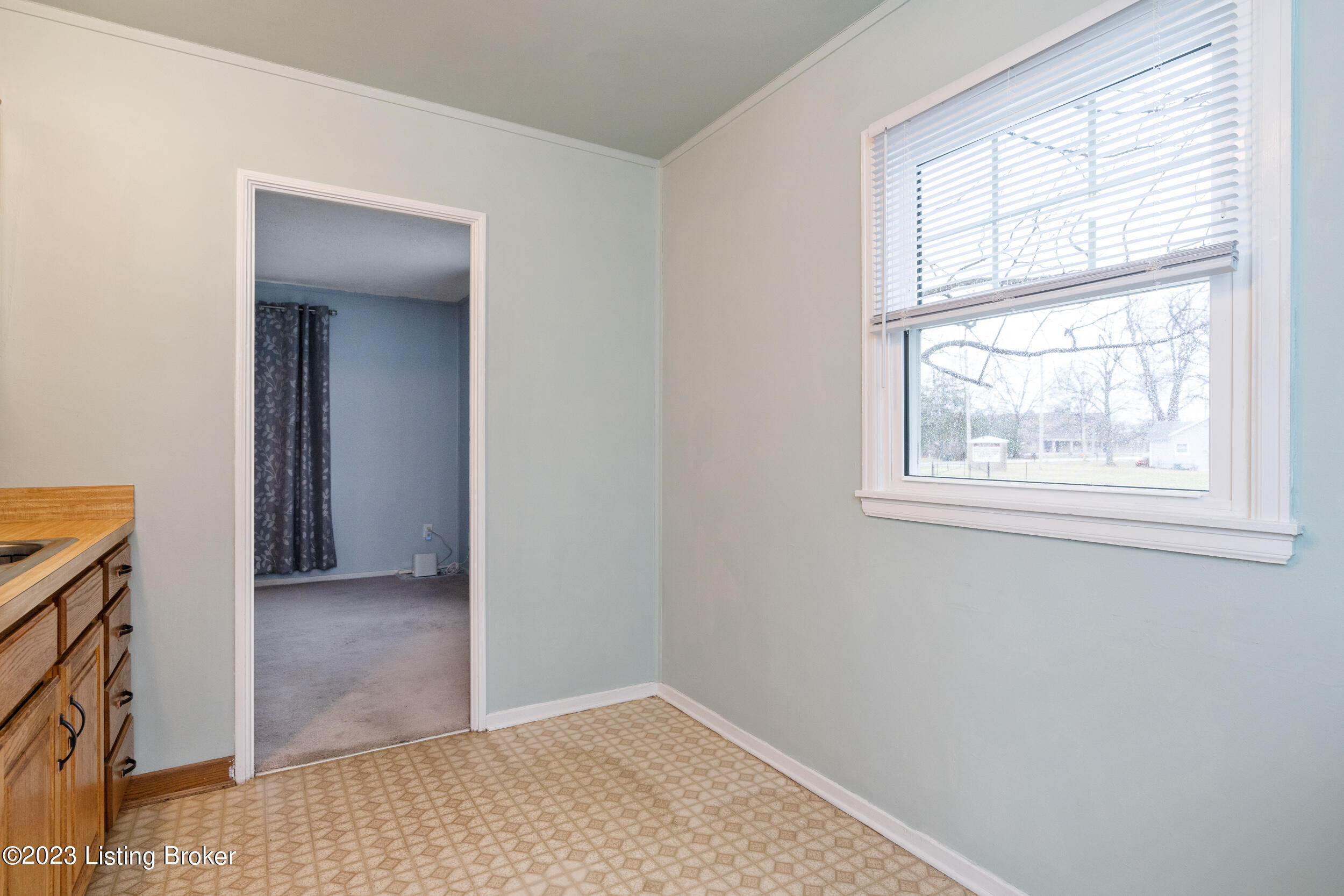 8900 Ferndale Road Louisville, KY 40291 - Photo 23 of 33 22