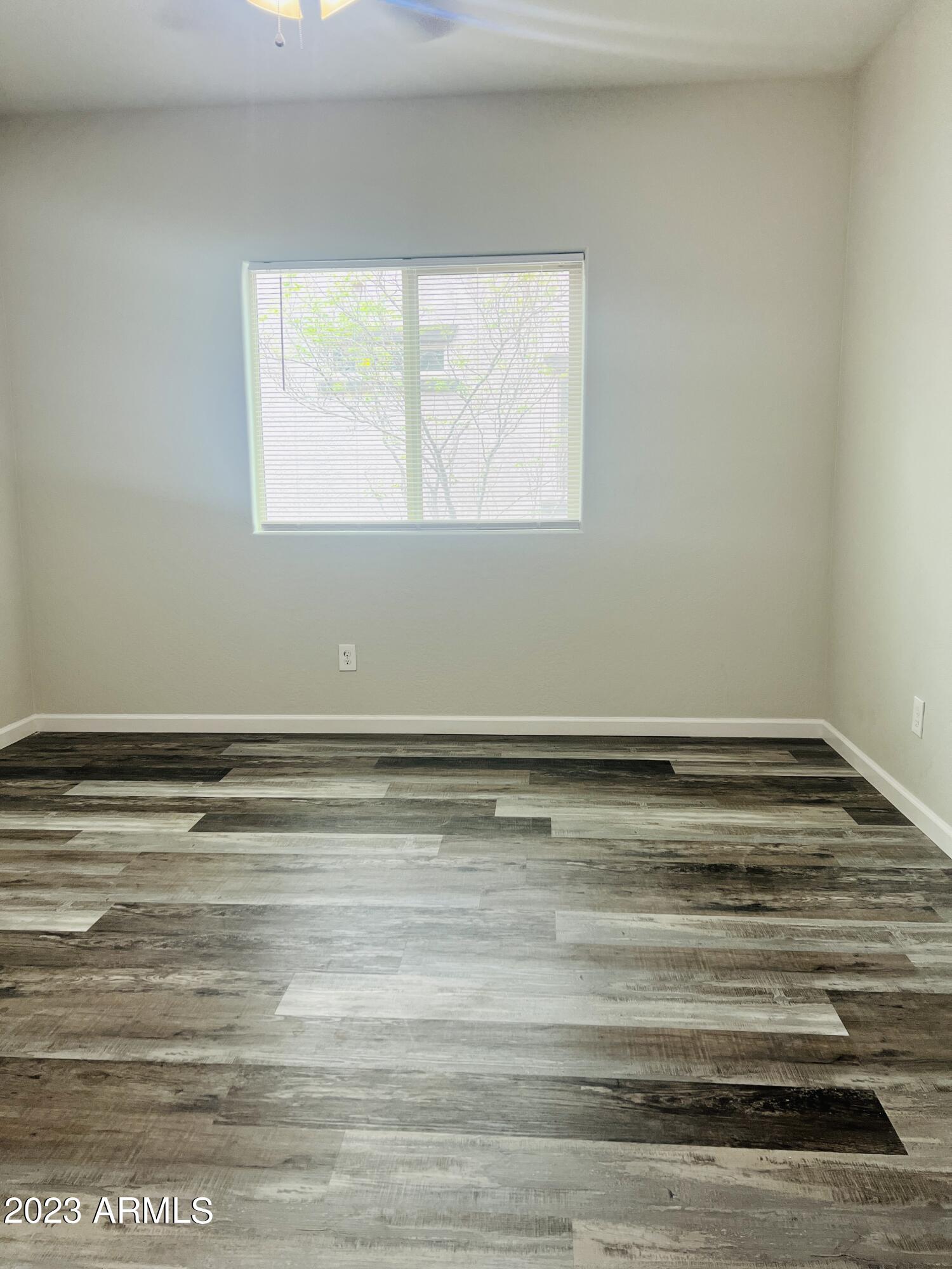 25972 West Burnett Road Buckeye, AZ 85396 - Photo 9 of 21 IMG_2748