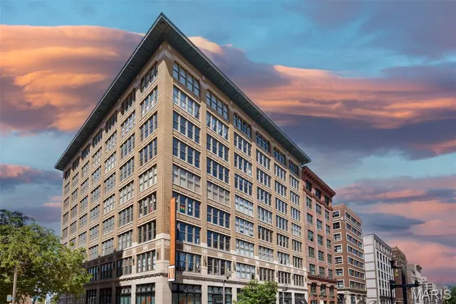 $3,350 | 1635 Washington Avenue, Unit 912, St. Louis, MO 63103