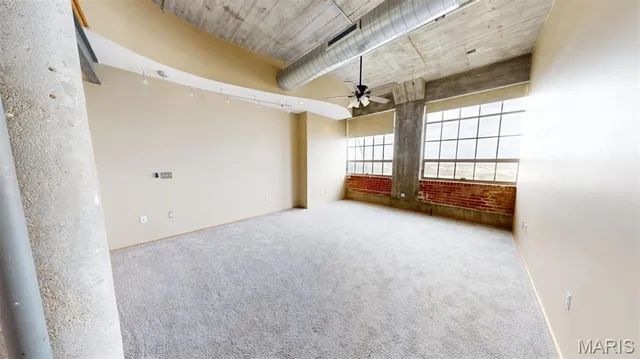 $3,350 | 1635 Washington Avenue, Unit 912, St. Louis, MO 63103