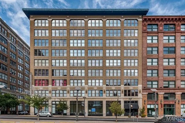 $3,350 | 1635 Washington Avenue, Unit 912, St. Louis, MO 63103