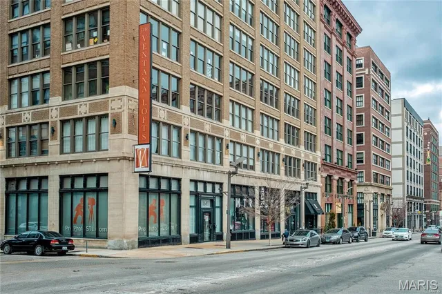 $3,350 | 1635 Washington Avenue, Unit 912, St. Louis, MO 63103