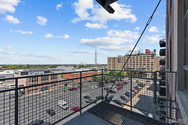 $3,350 | 1635 Washington Avenue, Unit 912, St. Louis, MO 63103