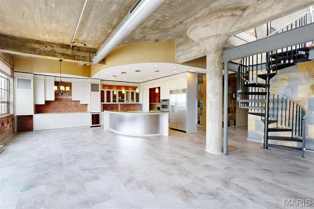 $3,350 | 1635 Washington Avenue, Unit 912, St. Louis, MO 63103