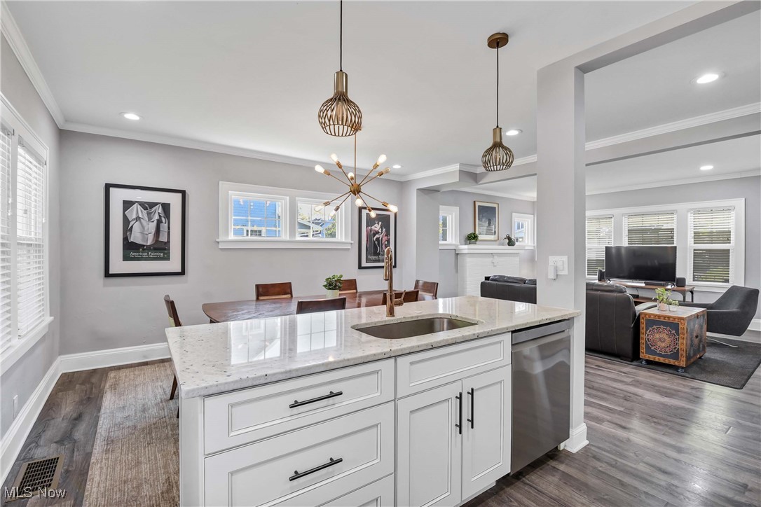 3281 Kildare Road Cleveland, OH 44118 - Photo 14 of 50 Gallery Image 14