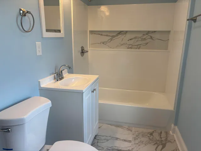 $349,900 | 2402 Eaton Lane, Racine, WI 53404