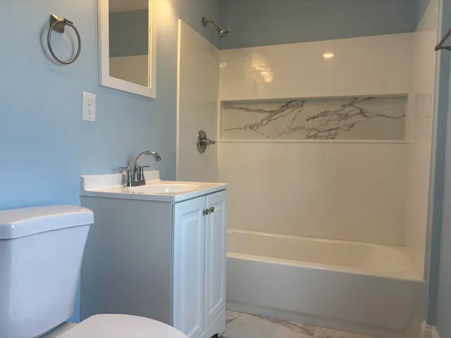 $349,900 | 2402 Eaton Lane, Racine, WI 53404