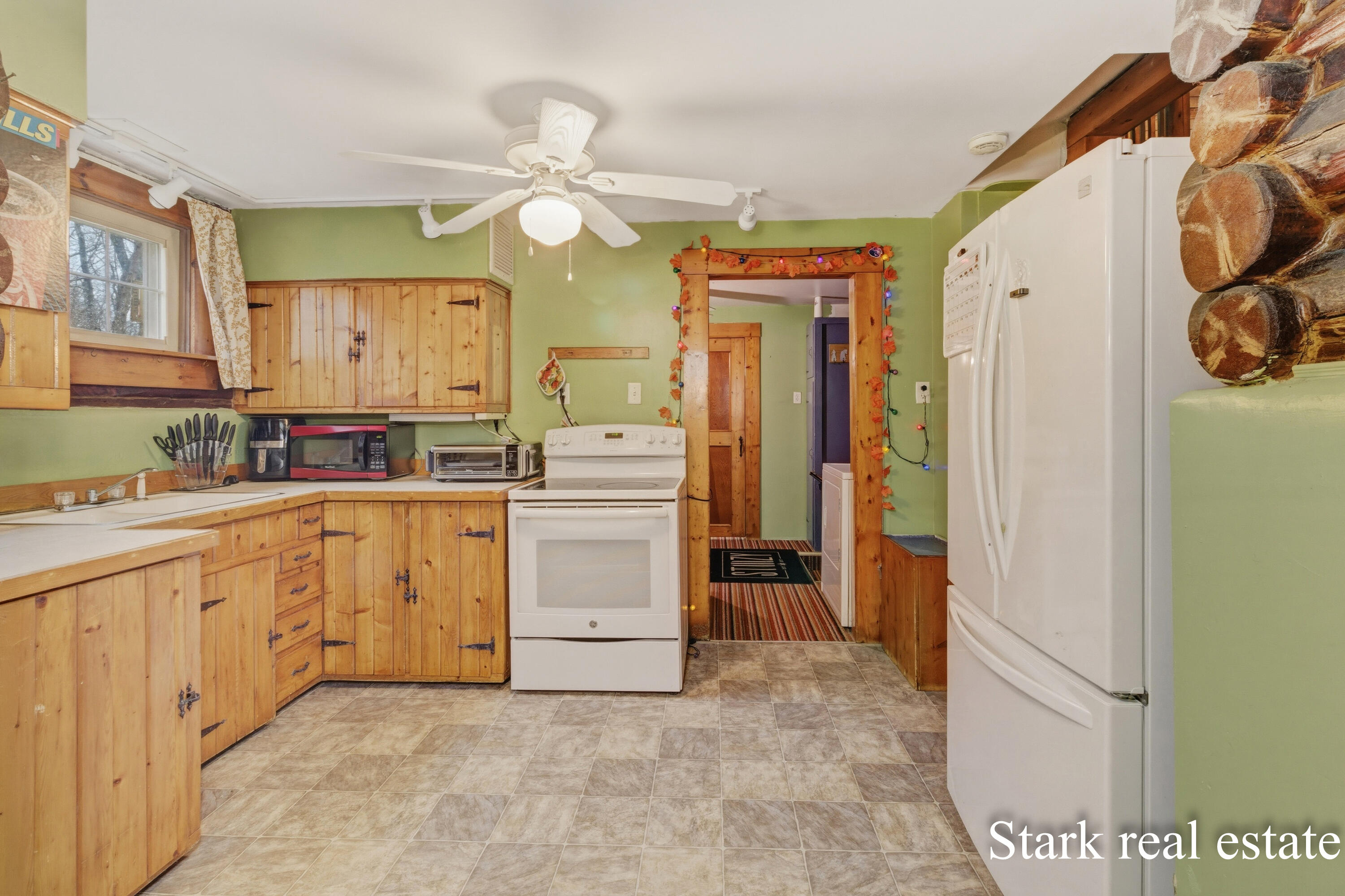 3865 West Giles Road Muskegon, MI 49445 - Photo 15 of 48 Rob Stark - 3865 W Giles Road (48)-15