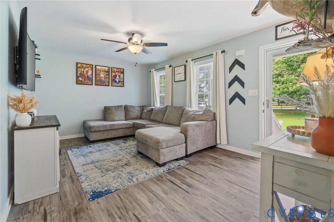 11211 Quaker Road Dinwiddie, VA 23841 - Photo 5 of 52