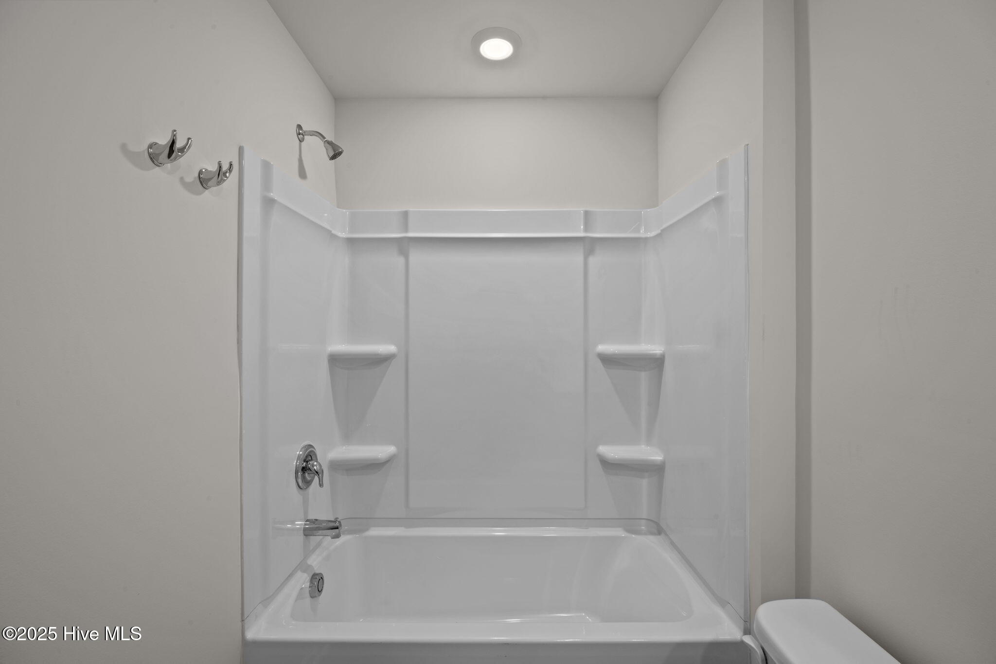 4016 Emerald View New Bern, NC 28560 - Photo 28 of 43 31-web-or-mls-0C0A1096