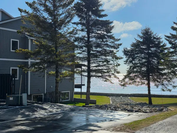 $350,000 | 150 Summit Beach Drive, Unit D, Algoma, WI 54201