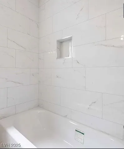 $999 | 239 West Cleveland Avenue, Unit 1, Las Vegas, NV 89102