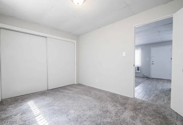 $999 | 239 West Cleveland Avenue, Unit 1, Las Vegas, NV 89102