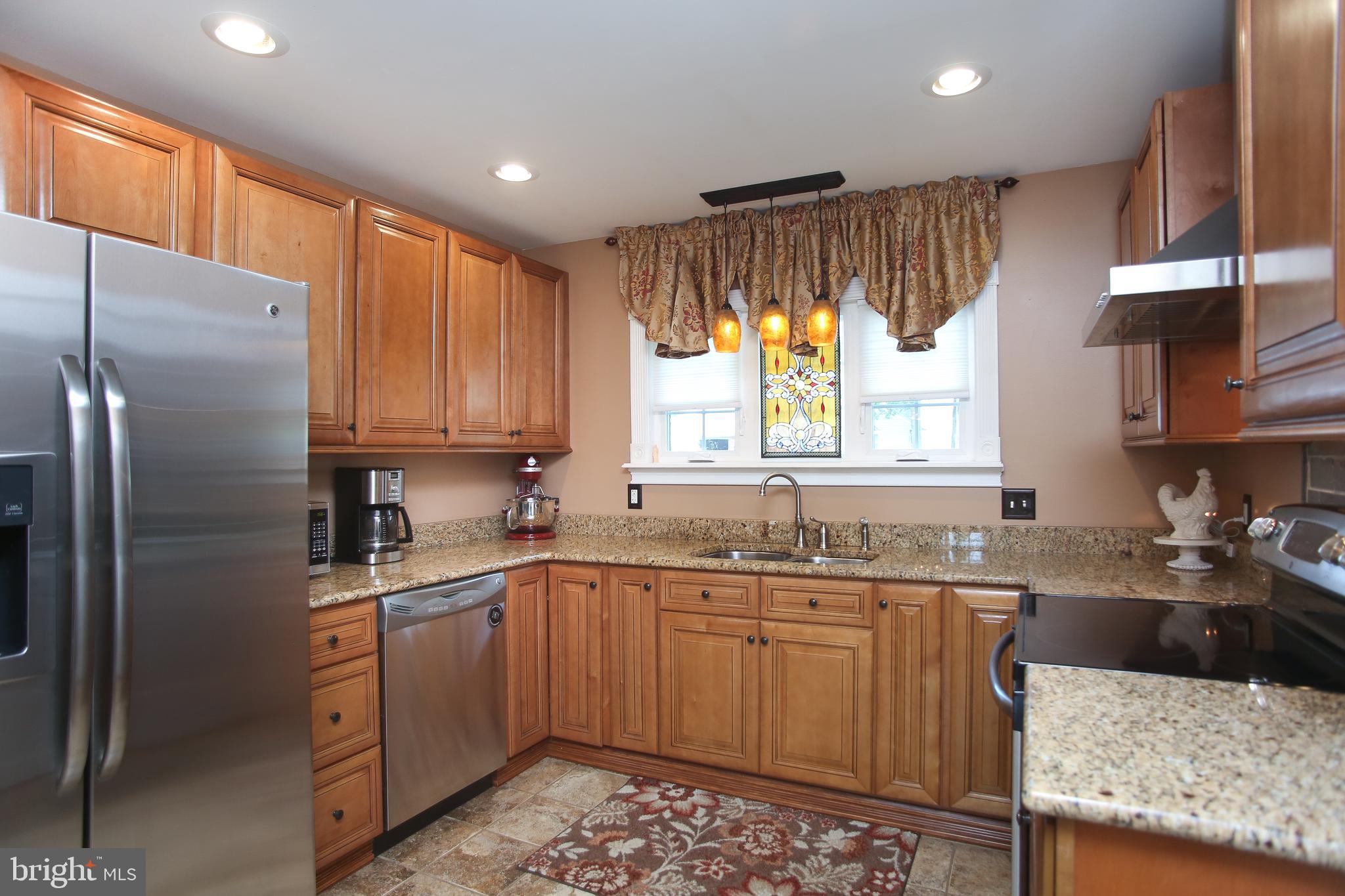 23 Hilltop Road Levittown, PA 19056 - Photo 11 of 26 Gallery Image 11
