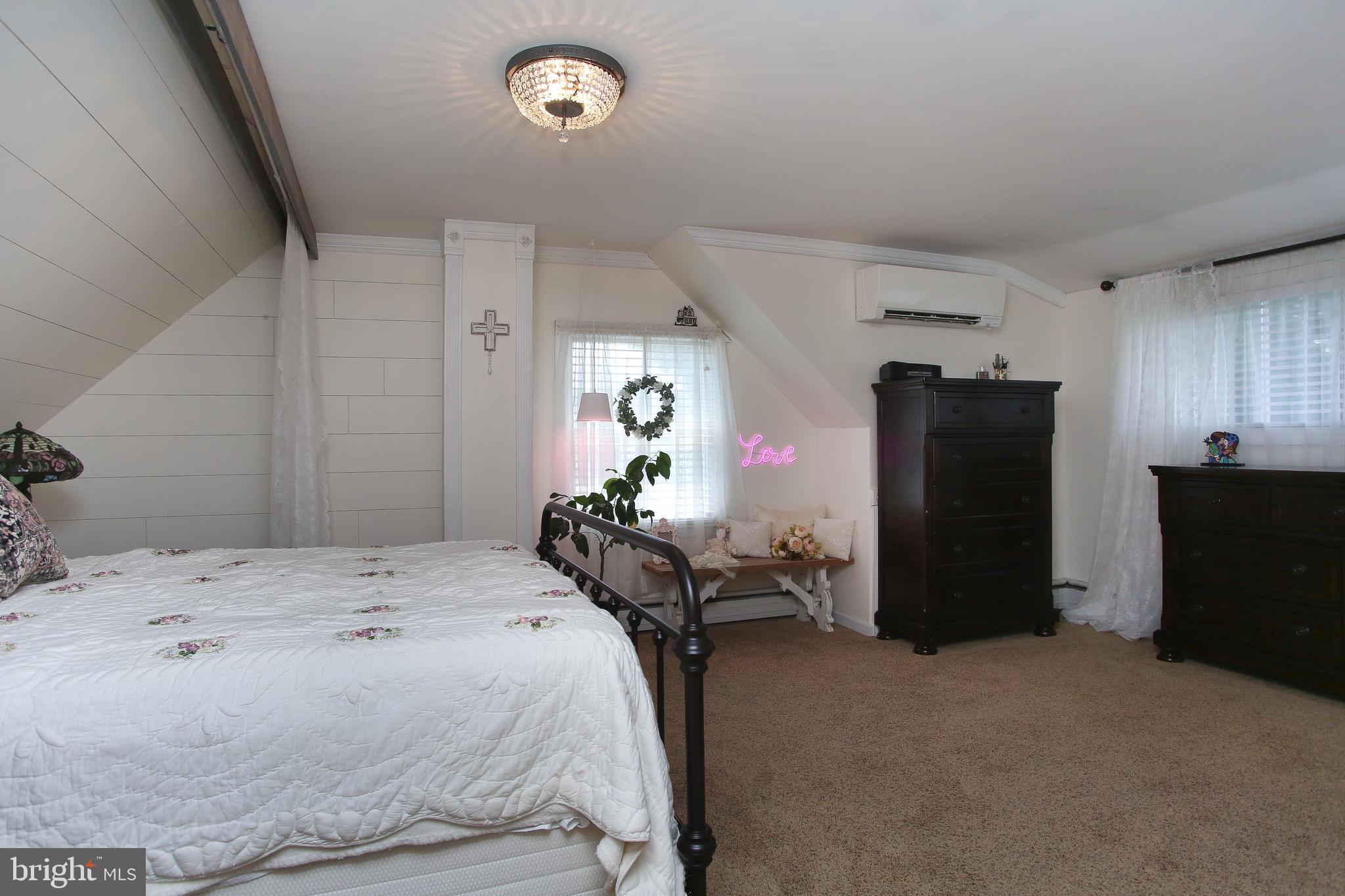 23 Hilltop Road Levittown, PA 19056 - Photo 16 of 26 Gallery Image 16
