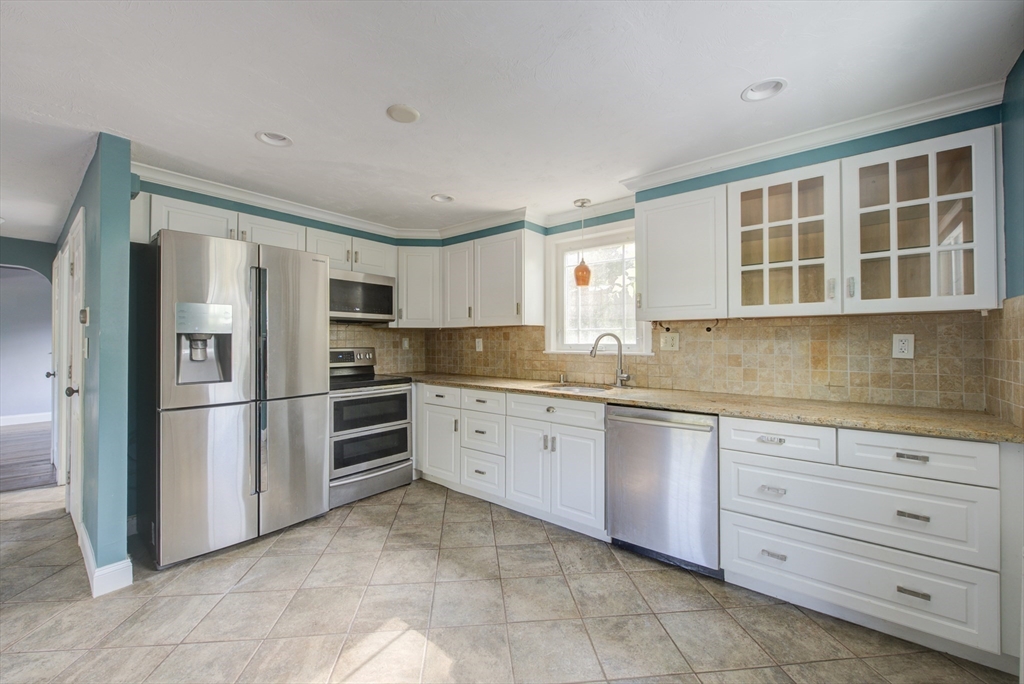 13 Winslow Road Sharon, MA 02067 - Photo 3 of 34 Gallery Image 3