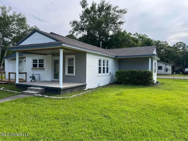 $128,000 | 3536 Lawrence Street, Moss Point, MS 39563