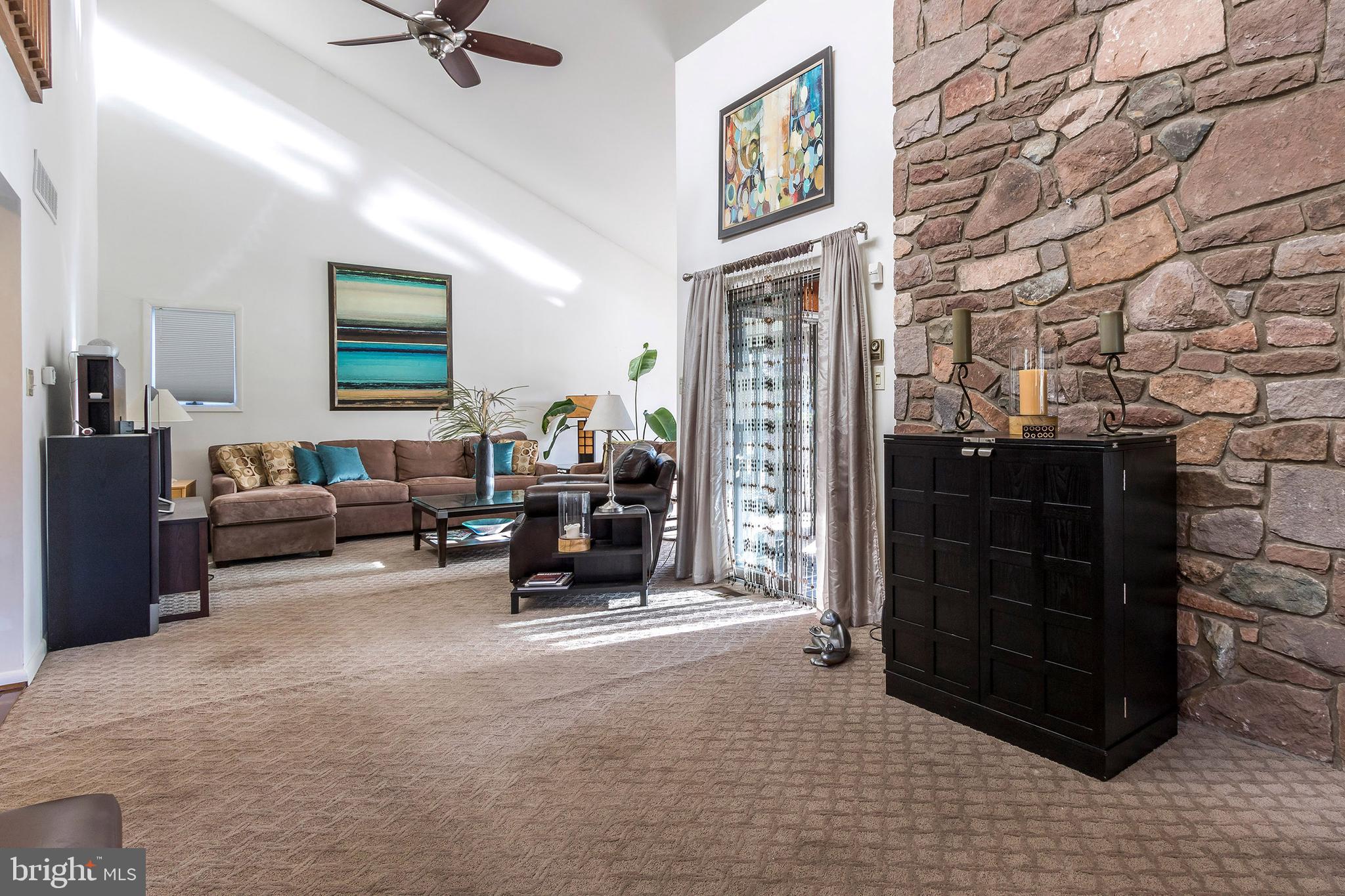 177 Firethorn Road Newtown, PA 18940 - Photo 7 of 30 Gallery Image 7