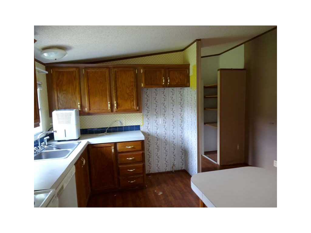 1334 Pleasant Grove Road Bluff City, TN 37618 - Photo 10 of 16 Photo 10