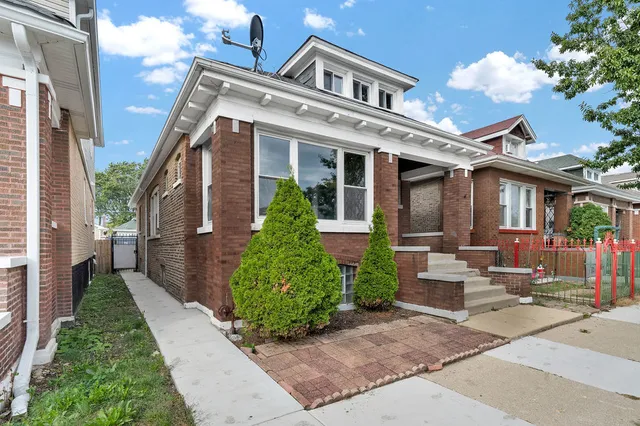$329,900 | 5938 South Richmond Street, Chicago, IL 60629