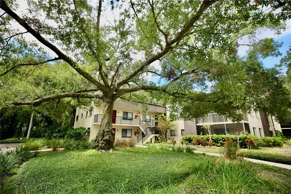 $143,000 | 11702 Raintree Village Boulevard, Unit B, Temple Terrace, FL 33617