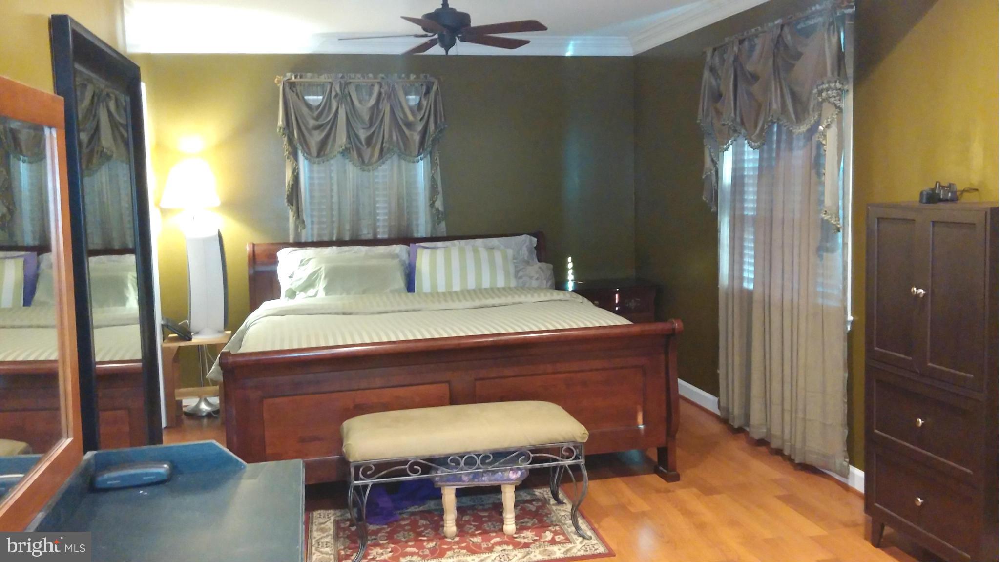 7601 Mendota Place Springfield, VA 22150 - Photo 18 of 30 Bedroom (Master)